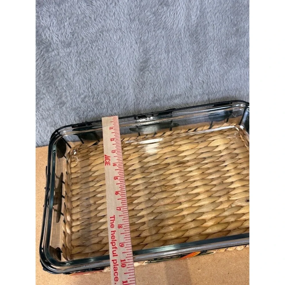 Vintage 9x13 Glass Baking Pan 3 Qt with Woven Basket Metal Vegetable Carrier USA
